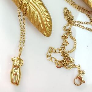 Female Body Layering Necklace